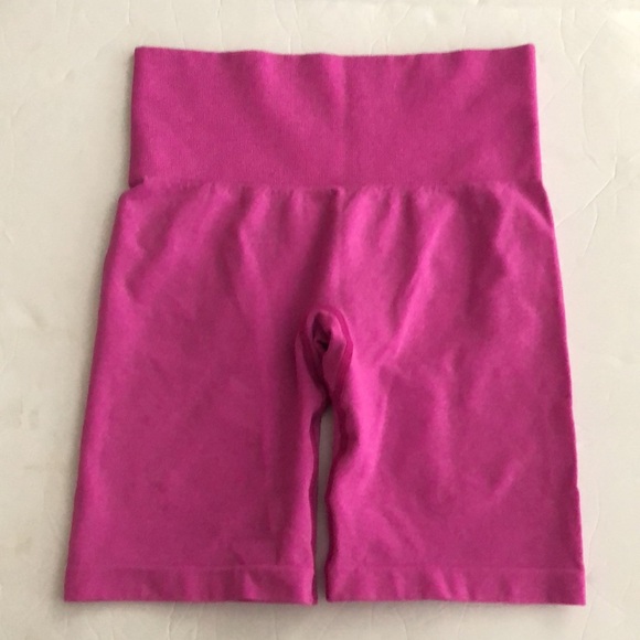 Women’s Shorts Yoga Athletic Unbranded SZ XS Bundle of 3 Pink Blue Rust like new - Picture 4 of 8